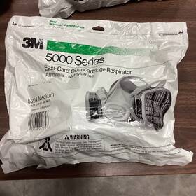4240-01-300-9411 3m New 5000 Series Easi-care Dual Cartridge Respirator 5204 M