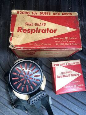 R-2090 American Optical Ao Sure Guard Wwi Respirator With R90 Filters Nos Vtg Mask Strap