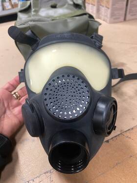 4a-a018669 French Military Gas Mask Black With Unused Filter And Bag - Polish Mp5 Med 2/