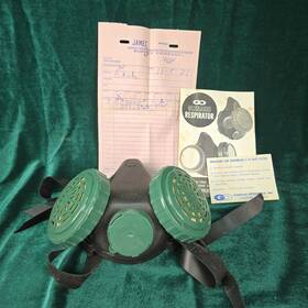 Gr-2000 Glendale Optical Co. Vintage Glenaire Double Filter Respirator With Instructions Box