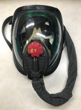 171003 Isi Avon Respirator Face Mask Breathing Valve And Radio Microphone Size Small