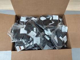 Z4ds20uac06 Luly Yang Lot Of 118 Adult Reusable Mask Non-medical With Amazon Logo One Size