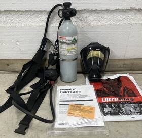 10073913 Msa Premaire Cadet Escape 10 Min Respirator Tank And Firehawk Regulator With M7 Mask