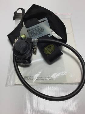 7-1082-1 Msa Mask Mounted Regulator Air Line Respirator With Hose Holder