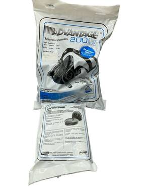 816701 Msa Advantage 200 Ls Half Face Respirator Small Plus 2 New Cartridges