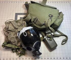 M205 Msa Gas Mask With Carrie Case And Hood