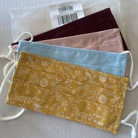 A3792557524 Old Navy Cloth Face Masks Qty 4 Adult Size Reusable Washable Cotton New Open Box