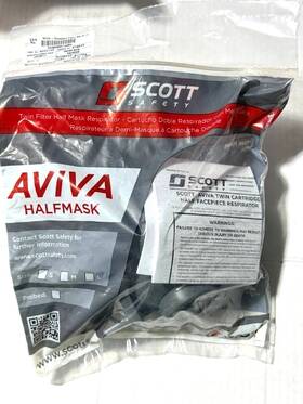 Scott 8000102 Lot Of 4 2 X Small And Medium Aviva Half Mask 800102