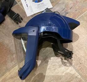R06-0121 Sundstrom Sr500 Personal Respirator