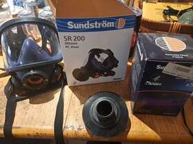 H05-8421 Sundstrom Safety Respirator Kit Sr 200 Full Face Mask
