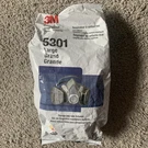 3M Disposable Half Respirator Facepiece Mask With Organic Vapor Protection. Fixed Price $29.95.